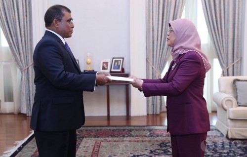 Maldivian Ambassador to Singapore presents credentials to President of Singapore