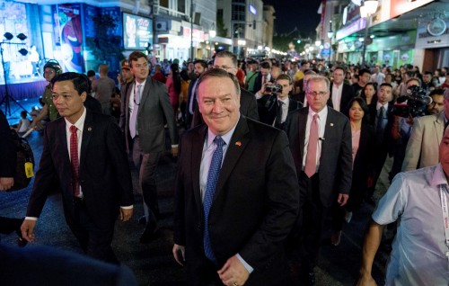 Pompeo wraps up Asia tour in Vietnam following prisoner release