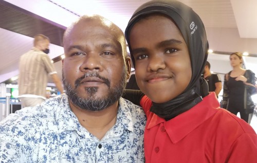 Bappa ge ''hero'' akee Eashal, raajjeyge emme hagu adhi furthama para anhen badminton athlete