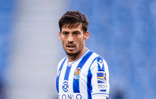 Umurun 37 aharugai David Silva retire koffi