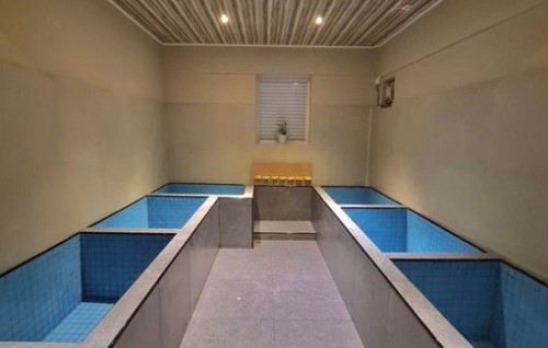 Kulhuntherinnah ufaaveri khabareh, Social Center gai Ice bath facility eh gaaimukohffi