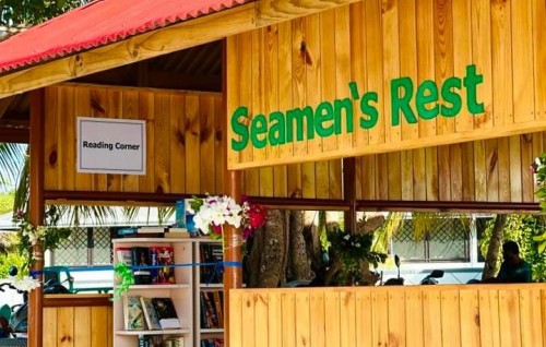 Bainalaguvaamee Seamanunnah hidhumaiy dhinumah ''Seamans Rest'' hiyaa hulhuvaifi