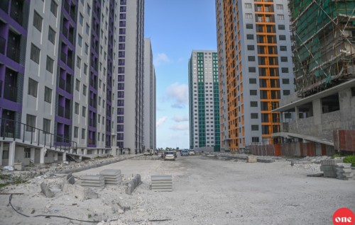 Power installed to eight Hiyaa towers