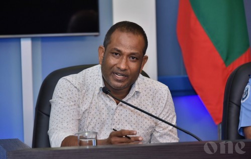 Greater male' kunfuni, HDC aa ehkohlaifi