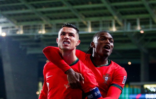 Ronaldo ge thafaathaaeku Portugal quarter ah, Spain ah group ge 1 vana