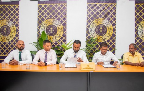 Male in beyrugai hingaa boahiyaa vahikamuge emme bodu mashroou kulhudhuffushi gai