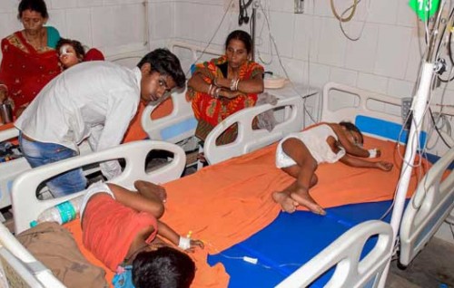 Goiy neyngey bahyehgai India in ekaku maruve, 350 meehun hospital gai admit kohffi