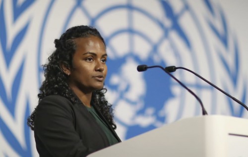 Kandu thah dhemehettenivi gothugai beynun kurumah emmen gulhigen masakkai kuran jehey: Shauna