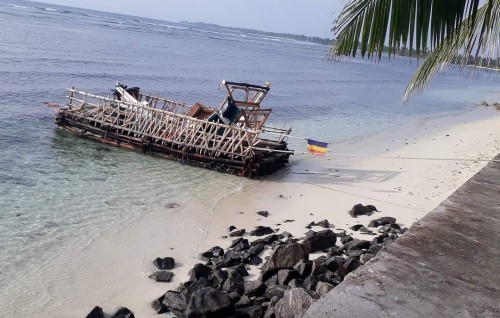 Hulhudhoo Bomaafannah Romania ge dhidha negi kan'dhufahcheh, leyves huri!