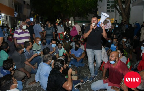 ''Raajje vihkumaa dhekolhah'' ge namugai idhikolhun anna hukuru dhuvahu atholhu thereygai muzaahaaraa kuranee