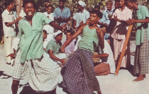 Dhivehi Raahjje aabaadhuve dhaulatheh gaaimu vun