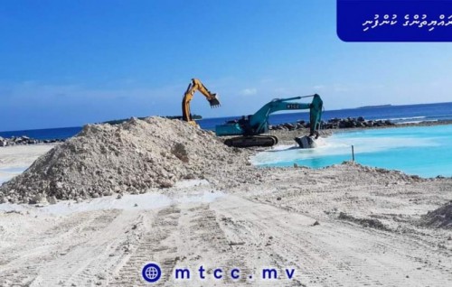 Basin dredging under way in Dhidhoo Harbor Extension Project