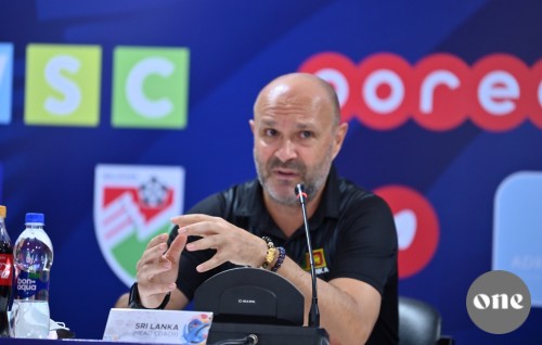 Musaara dheyn dhathivumun Lanka football team ge coach Alagić dhookollan nimmaifi