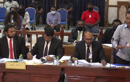 Raees Yaameen joorimanaa kuri adhadhu gaanoonaa hilaafu: Fandiyaaru mahaaz