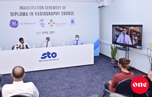Radiography diploma ah hiley kiyavan dhivehinnah furusathu hulhuvaalaifi
