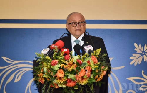 President Maumoon calls to delay Council Election