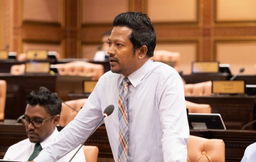 Nizaamee vote aa gulhey gothun Democrats in husha'helhi islaahu beyru kollaifi
