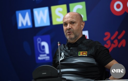 Lanka ge coach Alagic ge shakuvaa referee innah