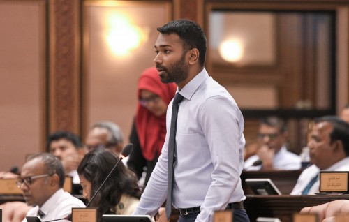 Meekail ge agu vattaalan JS in dhekki vaahaka thakun School thakah siyaasee nufoozu oiy minvaru haamavey: MDP