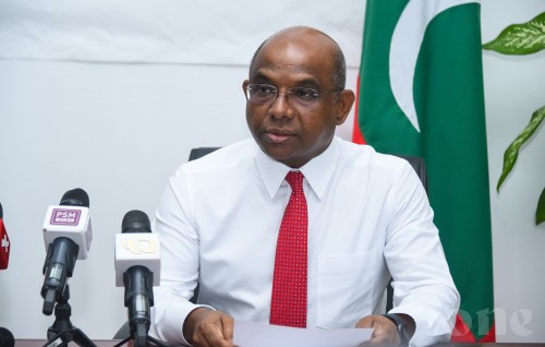 Raajje anna fathuruverinnah 30 dhuvahuge on-arrival visa libeyne: Foreign Minister