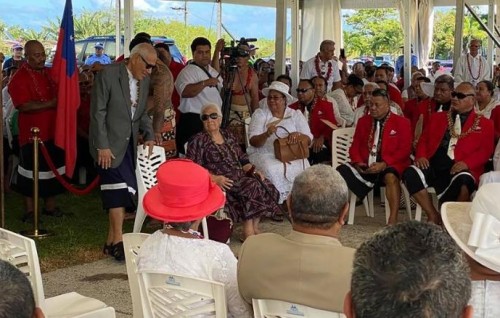 Samoa ge aa Boduvazeeru majileehugai huvai kurahvvan furusatheh nudhin, huvai kurehvvee tent ehggai