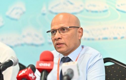 Dhiraaguge CEO Ismail retire kurahvanee, aa CEO akah Vale