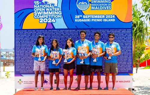 Open water swimming: 5 kilometer champion kan Rihan aai Ayana ah