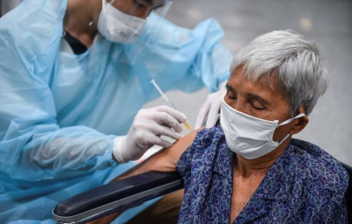 Thailand to expedite COVID-19 boosters in anticipation of Omicron