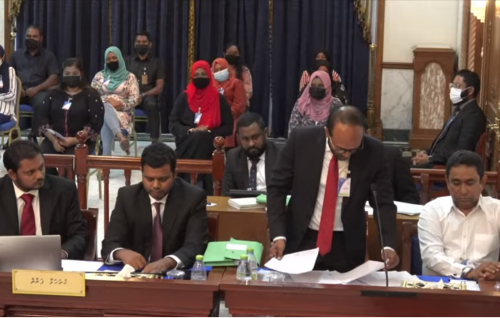 Yameen ge shareeai: dhe faraathun hulaasaa bayaan ihvvaifi, 56 dhuvas therey hukum kuraane