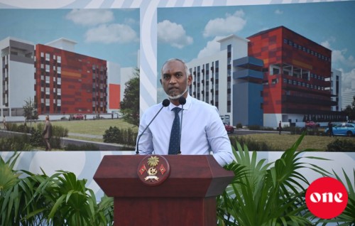 Hiyaa Flat gai lift harukumuge ehbasvumuge masahkaiy fashaifi