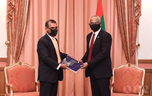 Rayyithunge Majilis mihaarahvvure rangalhah masahkkai kuraathan dheken beynun: Raees