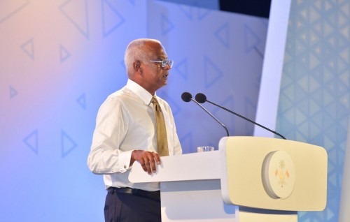 Makunudhoo, Bilehfahi, Thulhaadhoo adhi Vilufushi Airport hadhaane faisaa hoadhijje, dhen othy masahkaiy feshun: Raees