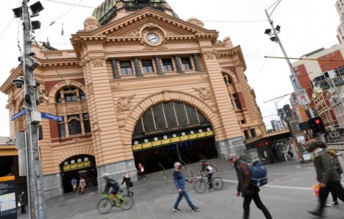 102 dhuvahahhfahu Melbourne in Lockdown uvaalanee