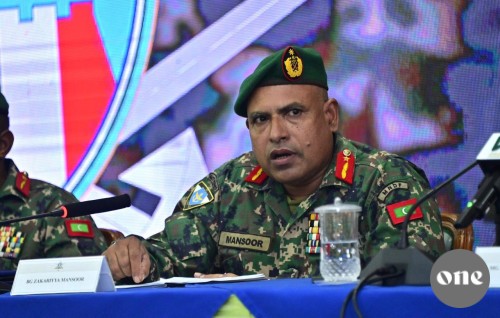 Raahjjeyge minivankan gehleyne ehhves maahdhaa eh oi ehhbas vumehhgai soi kuran dhivehi sifain ehhbaeh nuvaane: Zakarihya