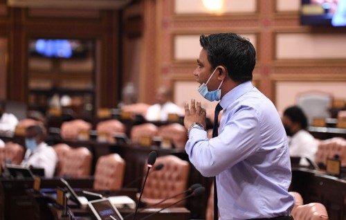 Ijuthimaaee Committeege Mugarriru hunnevee Isolation gai: Majlis Raees