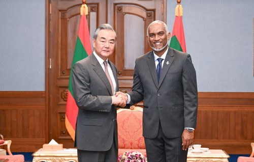 China ge Foreign Minister Raajje vadaigenfi