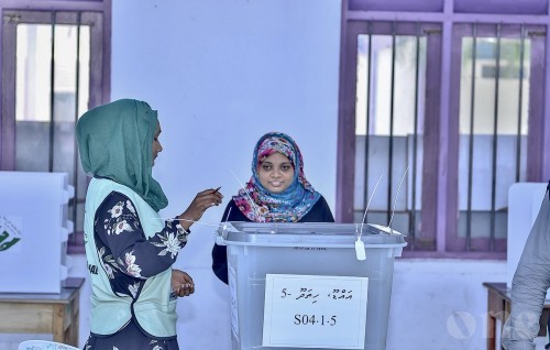 Raajjein beyru gaumuthakugai vote foshi bahattaanee madhuvegen 150 meehun registry kohfinama: EC