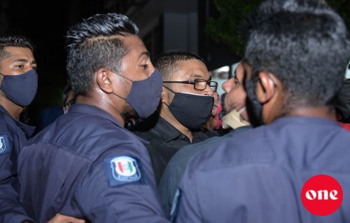 Ghassan magumahcchah neruhvvanee Maumoon kamah Jabir thuhumathu kurahvvaifi
