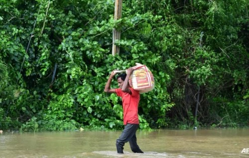 At least 28 people dead in Gujarat's monsoon floods