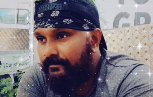 Zifaaf aaeku ''e heelun dheken haveeru gadeegai'', Music dhaairaa ah dhen enburi aumeh neiy!