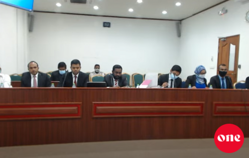 Dhifaa ah beynunvaa thakethi belumah Raees Yaameen ah furusathu dinumah angai, miadhuge adu ehun nimmaalaifi