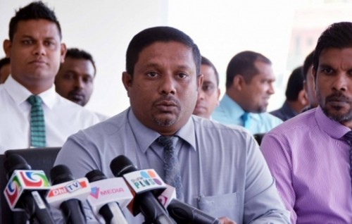 Dhidhdhoo gai imaaraaiy koffaivaa flat thakuge massalaigai Nazeem ah dhauvaa kuran fonuvaifi