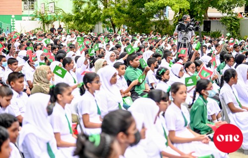 January in feshigen school thakuge kiyevun gaumee salaamun fashan ninmaifi