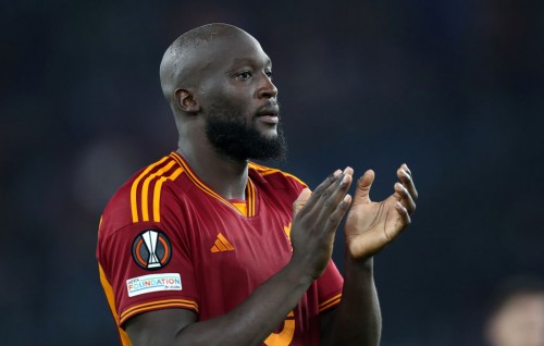 Lukaku ge rangalhu form aaeku Roma ah molheh, Villa ves bodu molheh hoadhai kuriyah