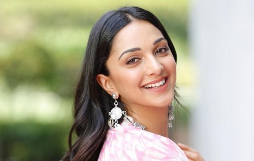 Enmme kulhelan beynunvanee Madhu Balage hayaathuge mahcchah kulhey filmeh: Kiara Advani
