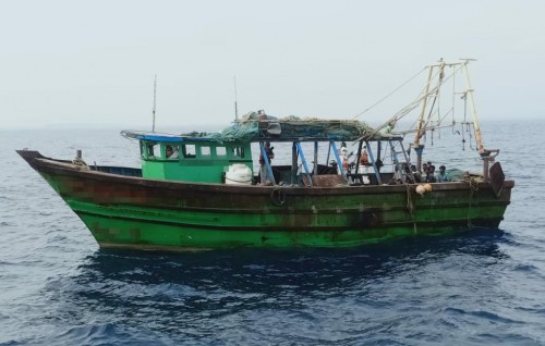 Lanka ge kan'duge sarahadhugai masverikan kuran ulhunu India ge 54 meehaku hayyaru koffi