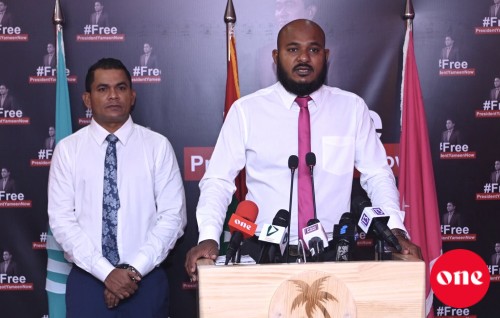 Idhikolhu Coalition in Carnival sarahadhugai jalsaa eh baavvanee