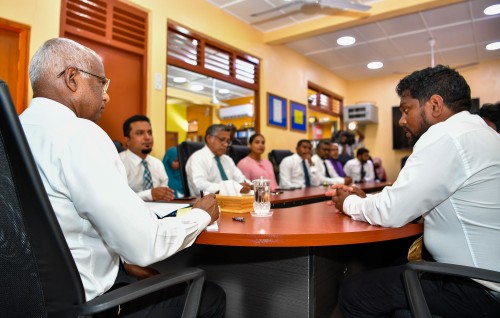 Sarukaarah 3 aharu: Hageegaa laamazukazee nizaamu, Rashu baaruthah rashu rayyithunge aiymahcchah