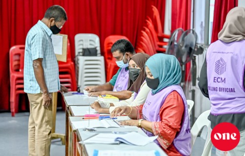 Vaki candidate aka vote laan rishvathu husha'halhaa nama  massala husha'halhan edhijje