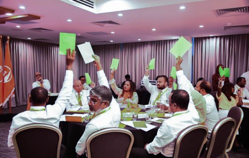 MDA ge leader ge nan raees ge namah badhalu koffi